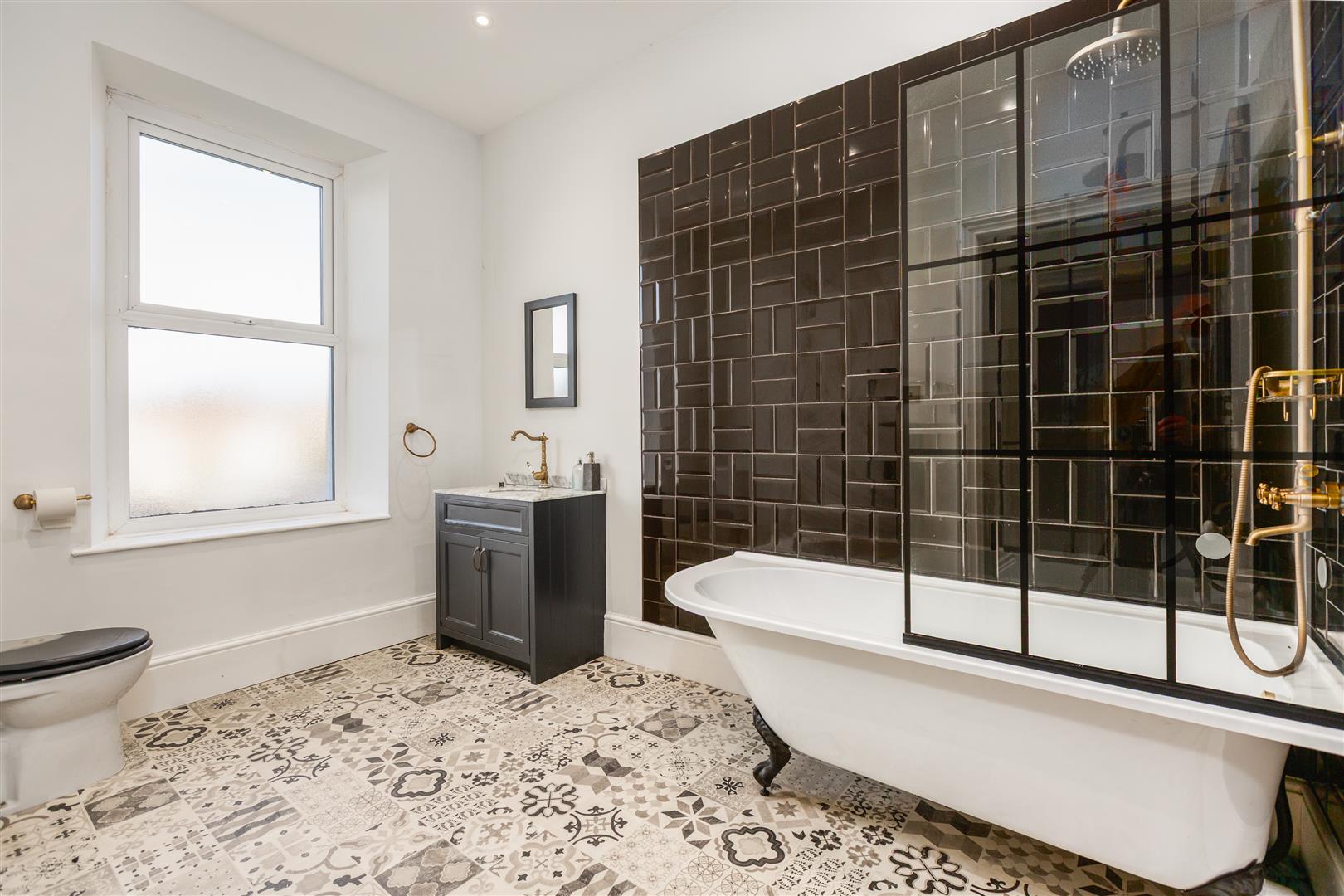 Queen Victoria Road, Llanelli, SA15 2TL